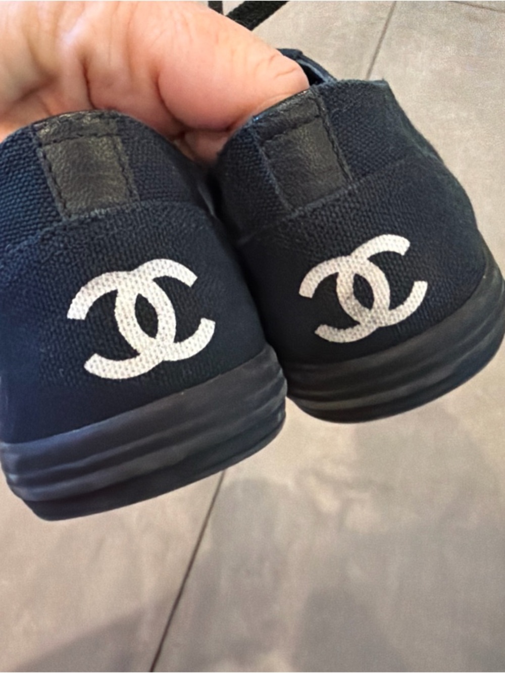 Chanel Navy & White canvas logo Sneakers 
EU 37.5 US 7.5 - Picture 14 of 15